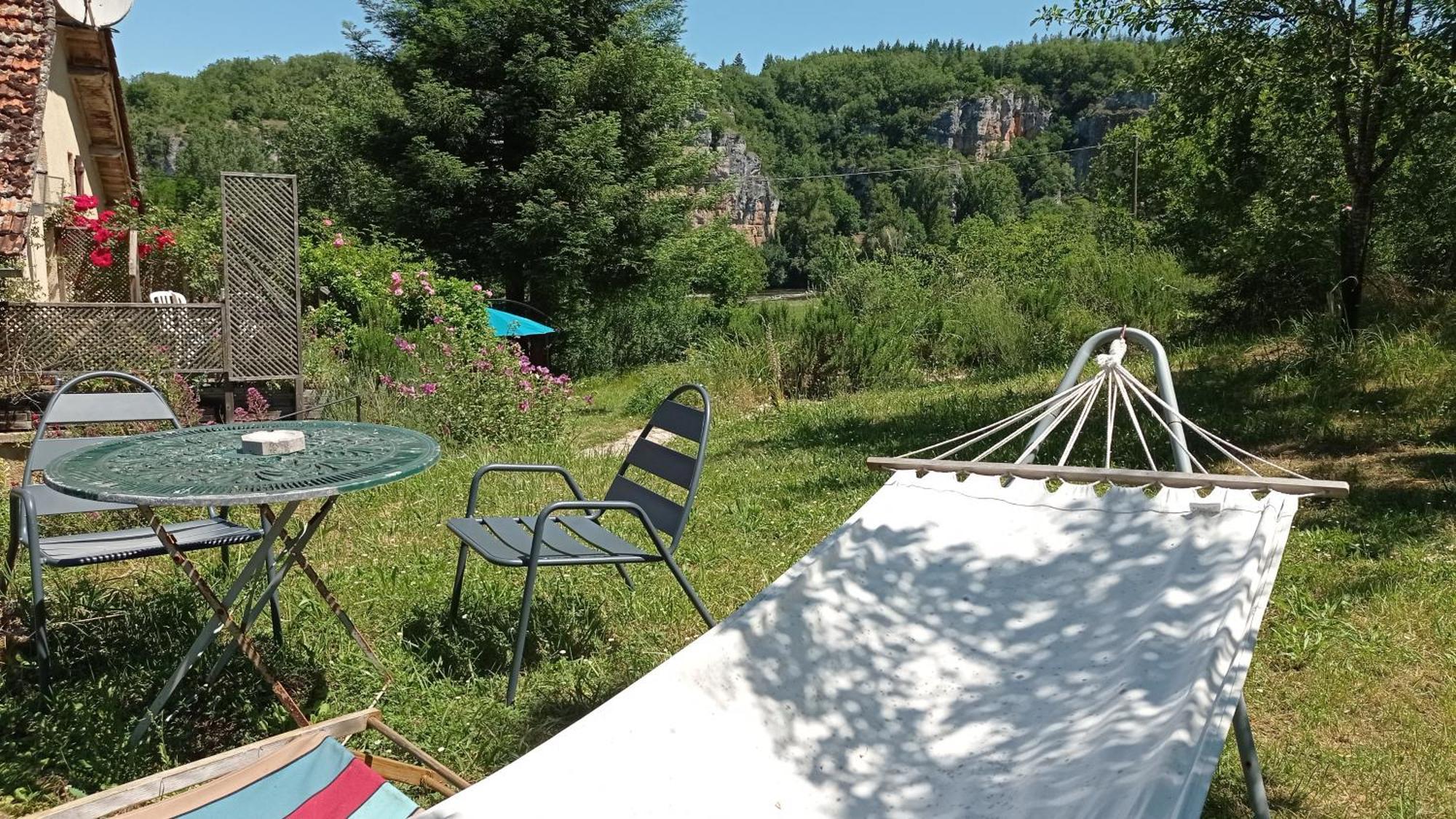 A La Source Bed and Breakfast Saint-Cirq-Lapopie Exteriör bild